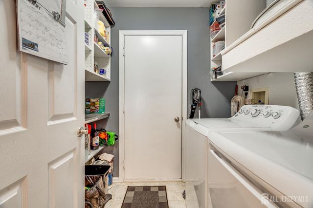 845-B Taylor Road, Monroe, NJ 08831