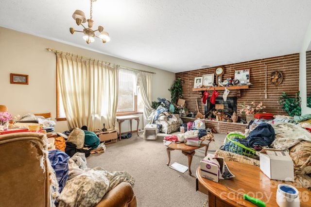 48 Ellen Avenue, Canton, NC 28716