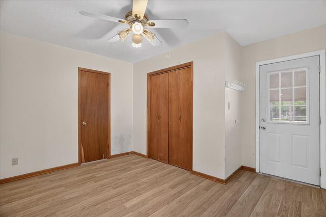 716 Kerry Lane, Azle, TX 76020