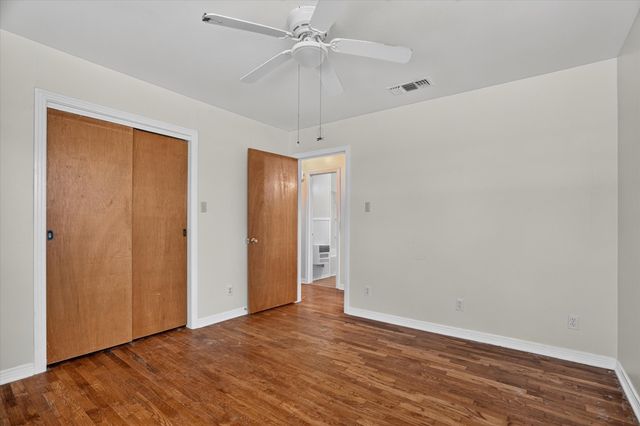 716 Kerry Lane, Azle, TX 76020