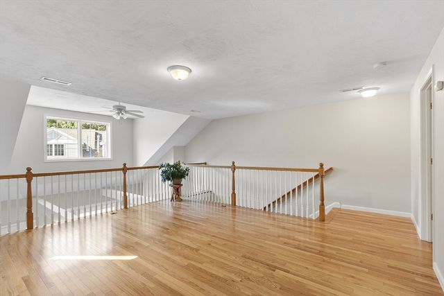 7 Squaw Creek Dr 7, Haverhill, MA 01830