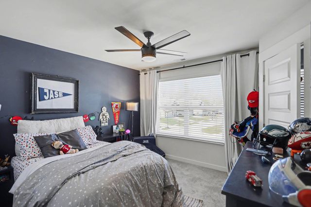 611 Ballard Dr, White House, TN 37188