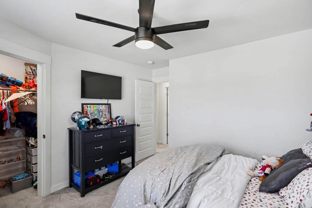 611 Ballard Dr, White House, TN 37188