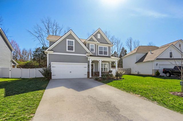 611 Ballard Dr, White House, TN 37188