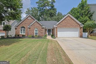 2158 Marne Glen, Kennesaw, GA 30152