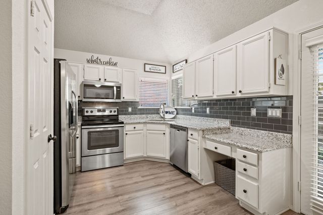1916 Pine Ridge Drive, Bedford, TX 76021