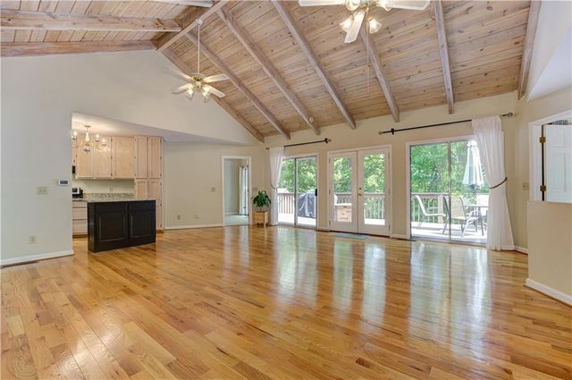 24 Sal Mountain Way, Cleveland, GA 30571