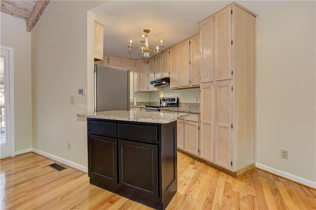24 Sal Mountain Way, Cleveland, GA 30571