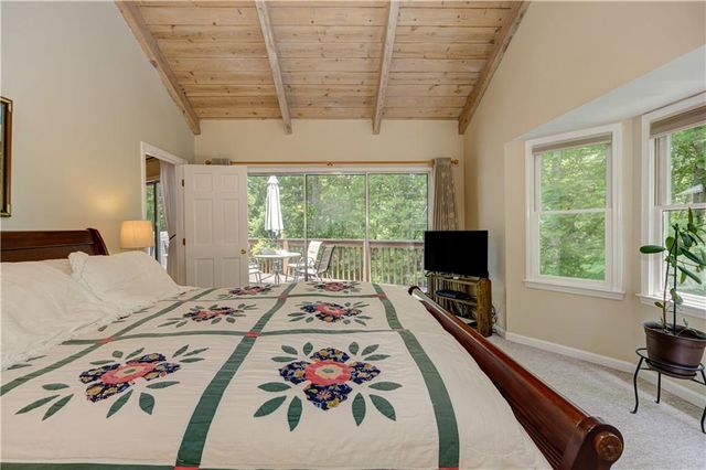 24 Sal Mountain Way, Cleveland, GA 30571