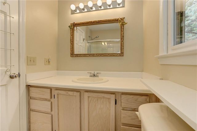 24 Sal Mountain Way, Cleveland, GA 30571