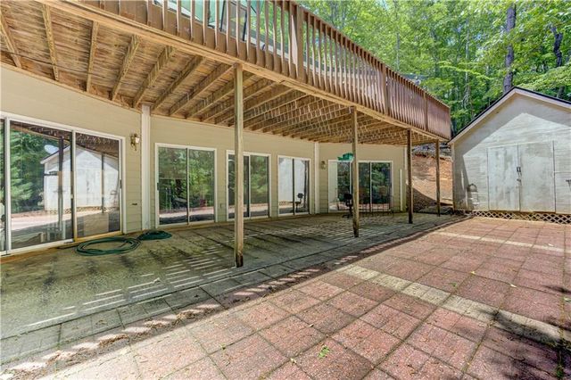 24 Sal Mountain Way, Cleveland, GA 30571