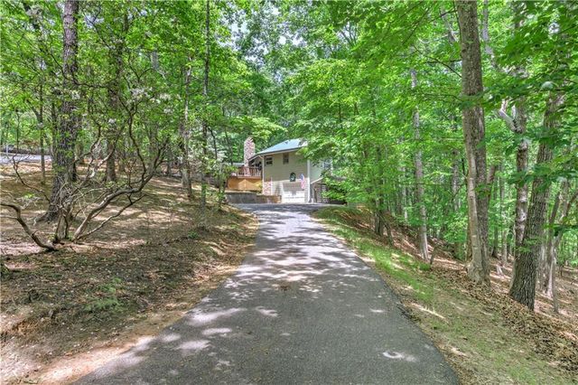 24 Sal Mountain Way, Cleveland, GA 30571