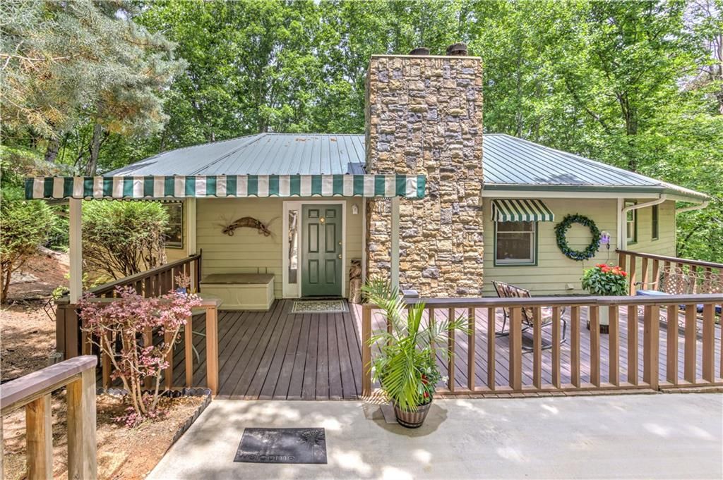 24 Sal Mountain Way, Cleveland, GA 30571