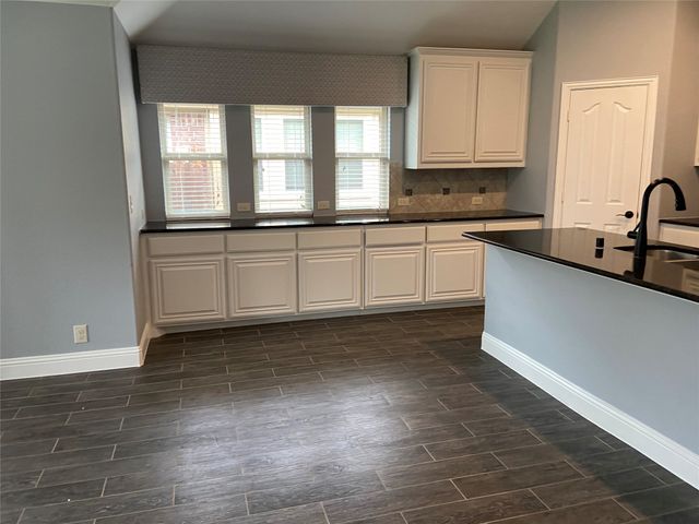 517 Kelvington Drive, Anna, TX 75409
