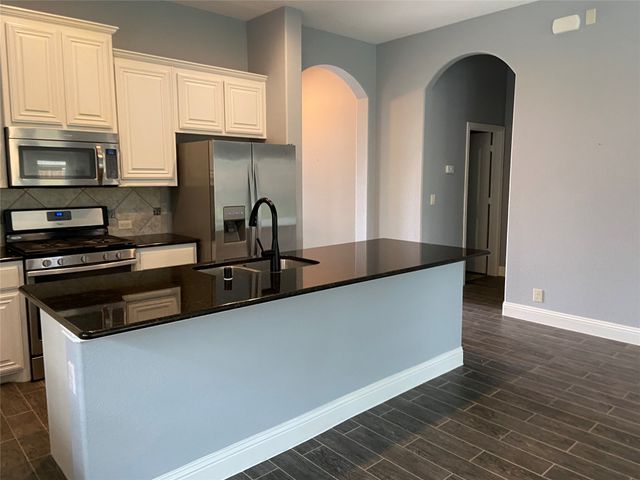 517 Kelvington Drive, Anna, TX 75409