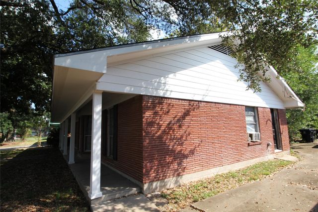 7946 Glenlea Street, Houston, TX 77061