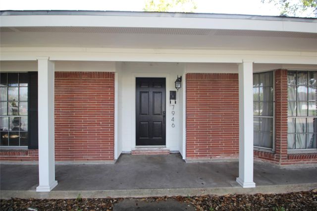 7946 Glenlea Street, Houston, TX 77061