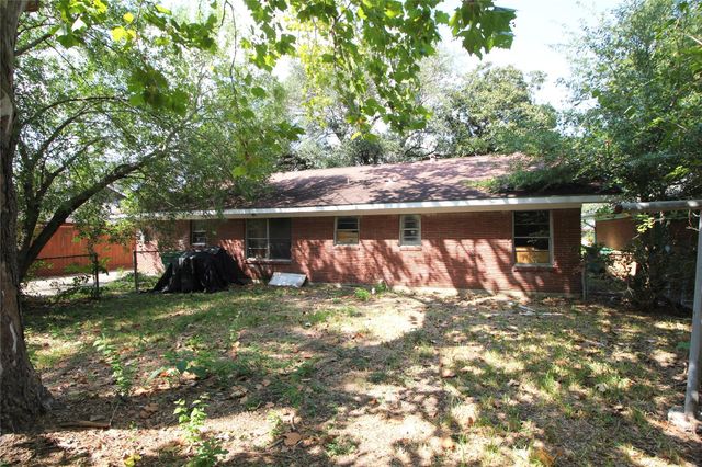7946 Glenlea Street, Houston, TX 77061