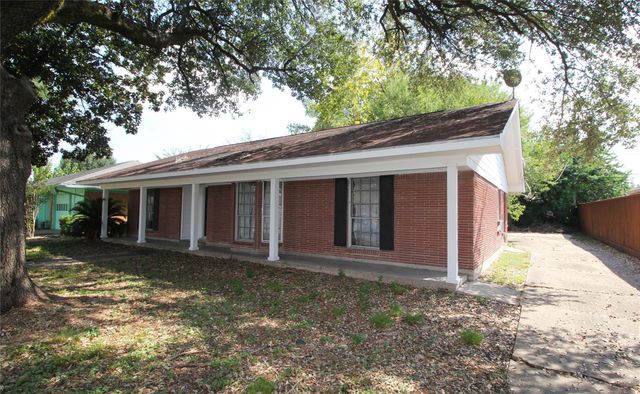 7946 Glenlea Street, Houston, TX 77061
