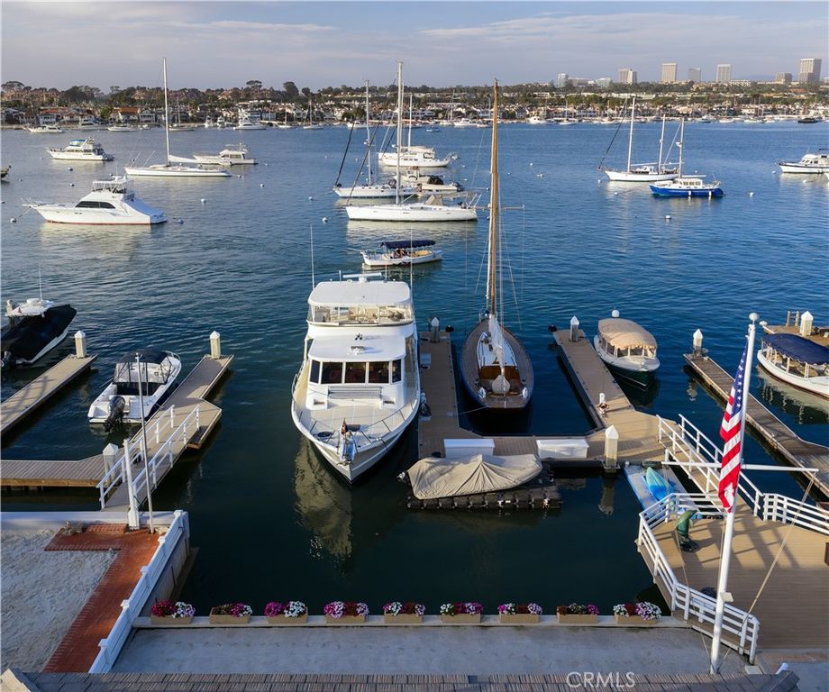 1114 E Balboa Boulevard, Newport Beach, CA 92661 — photo 5
