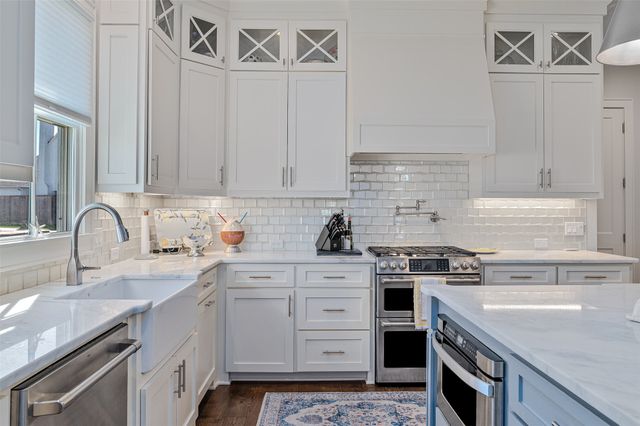 2204 Fairwoods Drive, Shreveport, LA 71106