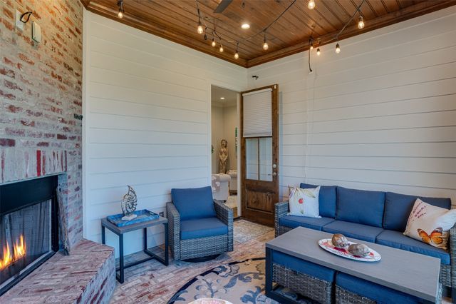 2204 Fairwoods Drive, Shreveport, LA 71106