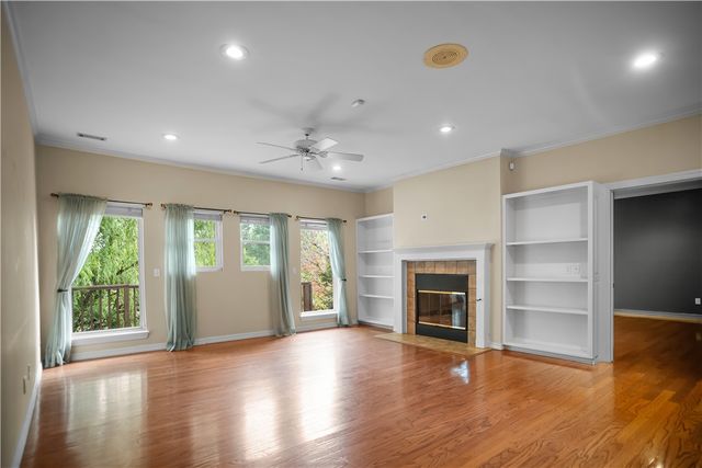 104 Lake Road, Springdale, AR 72764