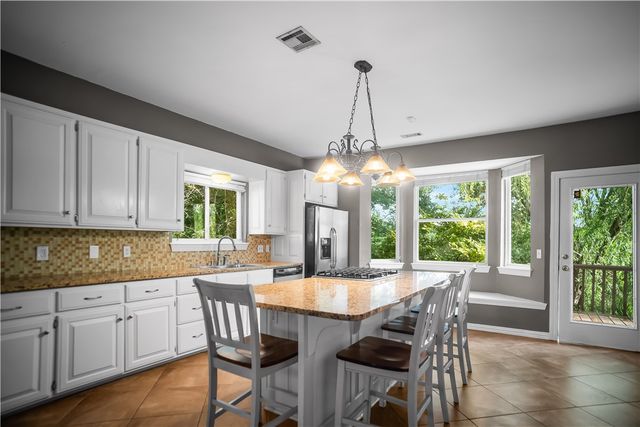 104 Lake Road, Springdale, AR 72764