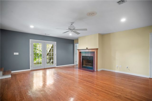 104 Lake Road, Springdale, AR 72764