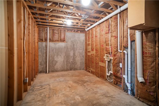 104 Lake Road, Springdale, AR 72764