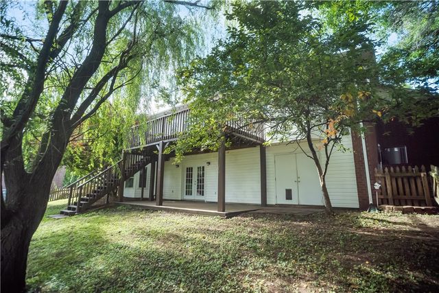 104 Lake Road, Springdale, AR 72764