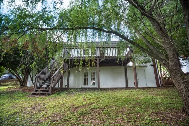 104 Lake Road, Springdale, AR 72764