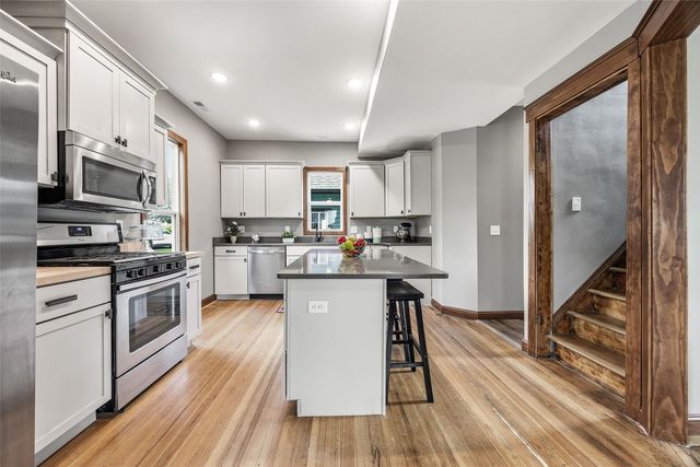 160 N George Street, North Liberty, IA 52317