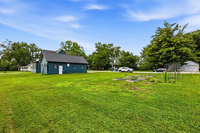 160 N George Street, North Liberty, IA 52317