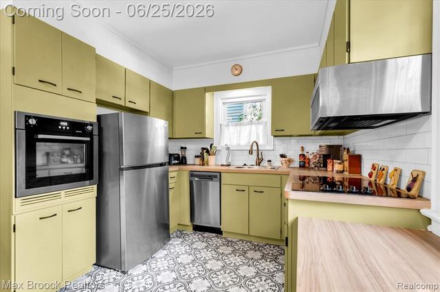 1432 E Park Place, Ann Arbor, MI 48104