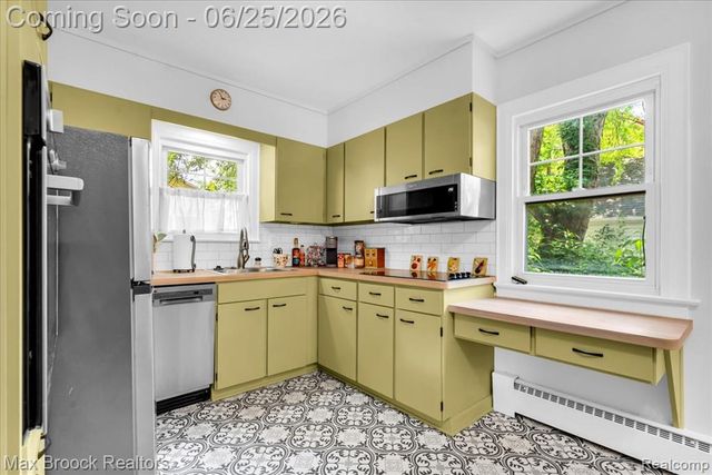 1432 E Park Place, Ann Arbor, MI 48104