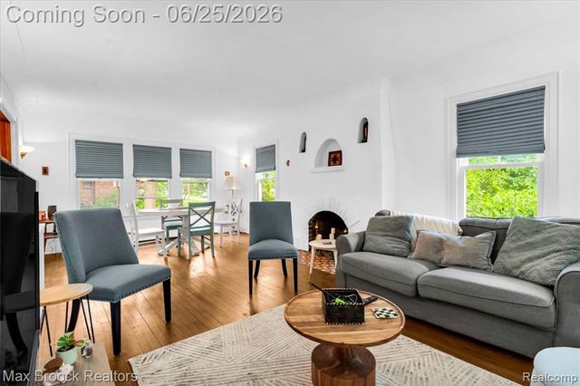1432 E Park Place, Ann Arbor, MI 48104