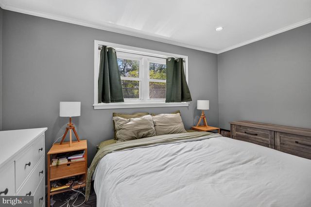 708 1ST ST, Rockville, MD 20851