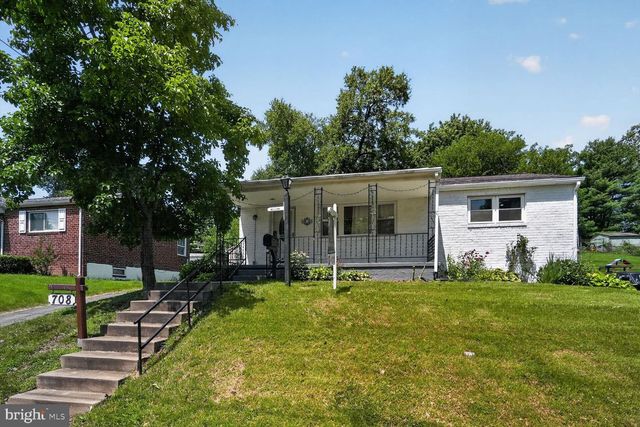 708 1ST ST, Rockville, MD 20851