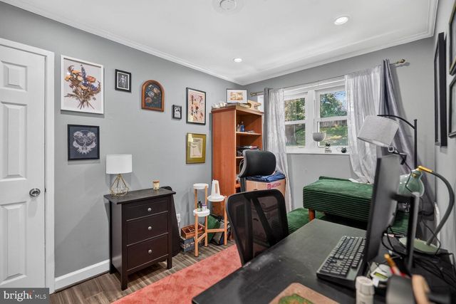 708 1ST ST, Rockville, MD 20851