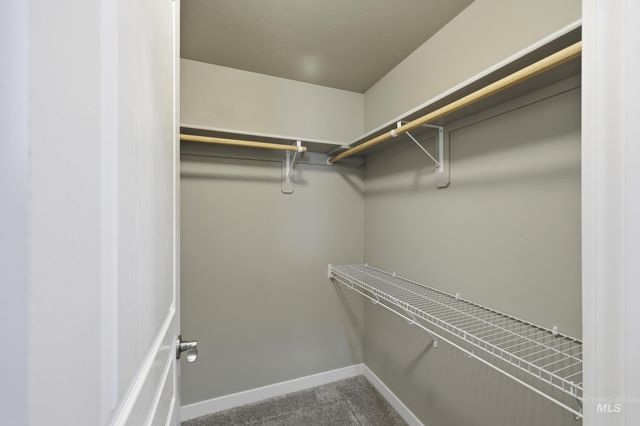 419 W Thornwood St, Nampa, ID 83686