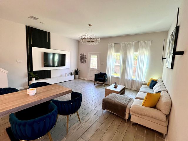 6211 Fairchild Street, Houston, TX 77028
