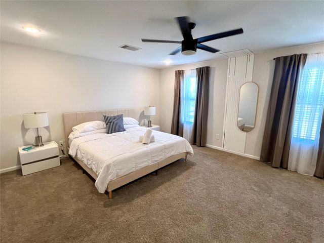 6211 Fairchild Street, Houston, TX 77028