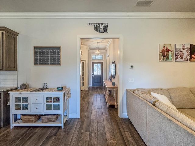 4304 St Augustine Street, Mustang, OK 73064