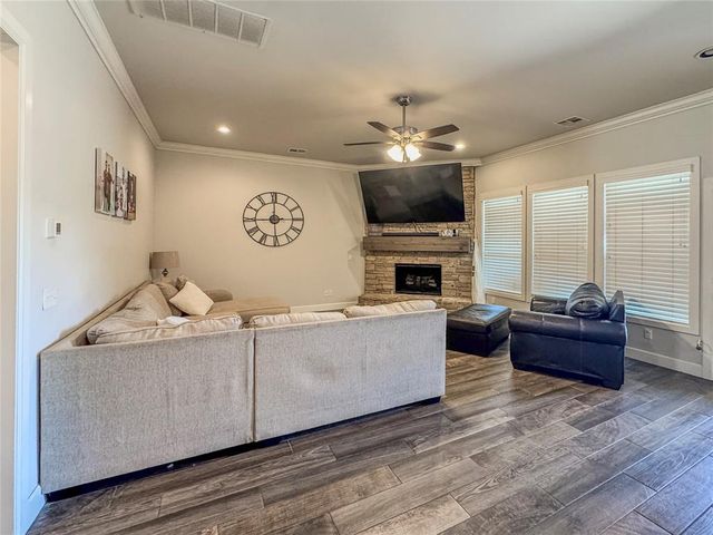 4304 St Augustine Street, Mustang, OK 73064