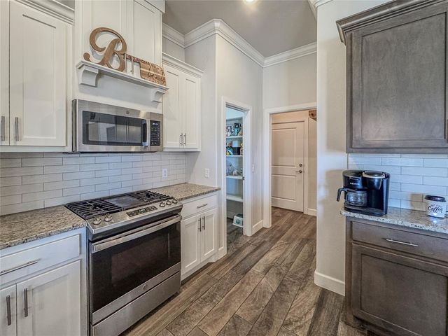 4304 St Augustine Street, Mustang, OK 73064