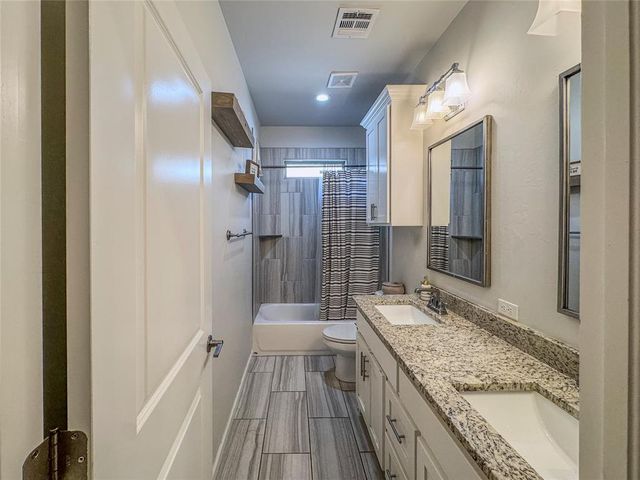 4304 St Augustine Street, Mustang, OK 73064