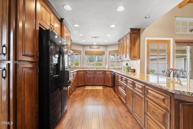 2200 Gambel Oak Way, Bakersfield, CA 93311