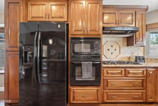 2200 Gambel Oak Way, Bakersfield, CA 93311