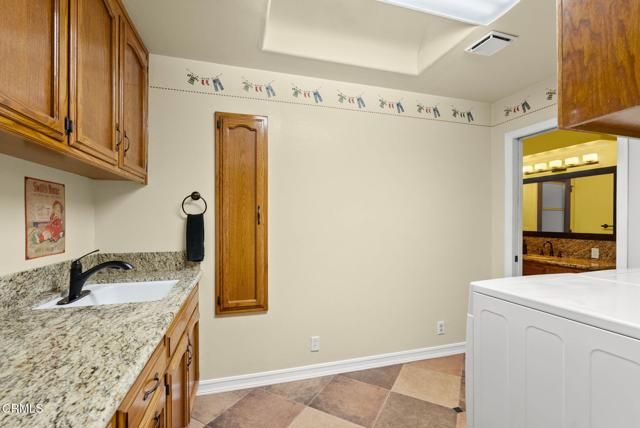 2200 Gambel Oak Way, Bakersfield, CA 93311